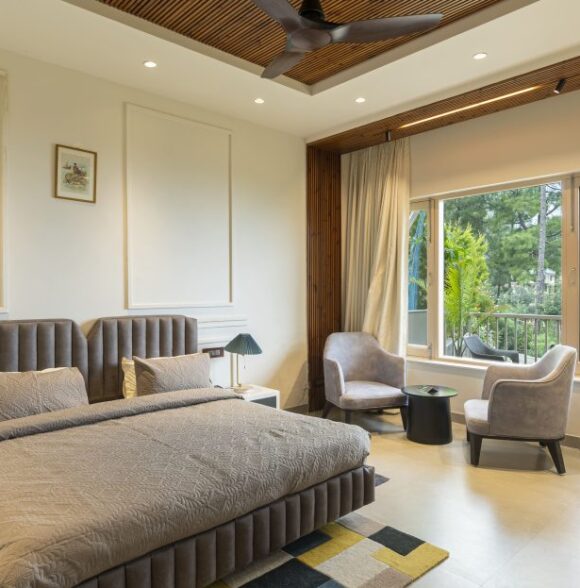 Uber-Luxury Villa near Kasauli | Heated Pool + Jacuzzi + Home-Theater